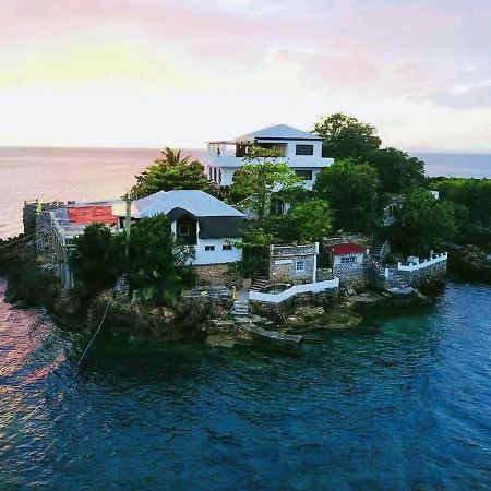Utopia Island Resort Μπατάνγκας Εξωτερικό φωτογραφία